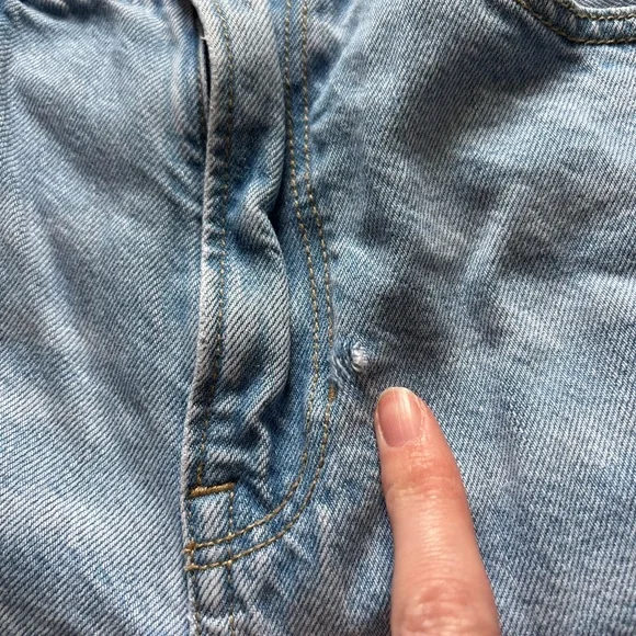 American Eagle Outfitters Light Blue Mom Jeans - Picture 10 of 14